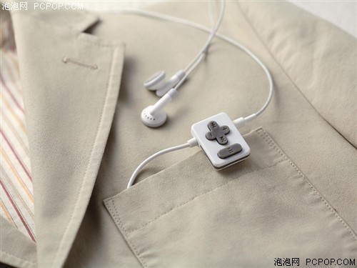 iPod也用干電池？最新線控充電器出爐