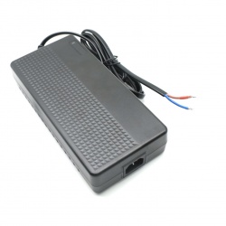  G300-XXXXXX Series Lead-acid battery Charger with Battery Fuel Gauge