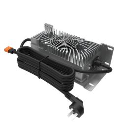 WP800-714100智能防水充電器,適用于17節62.9V鋰電池